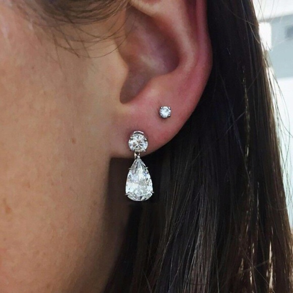 Imitated Emerald Earrings - Picture 3 of 3